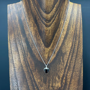 Cushioned onyx heart layering necklace