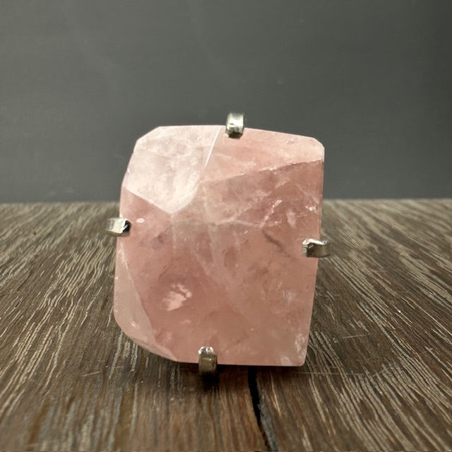 Freeform rose quartz ring - Silver tone