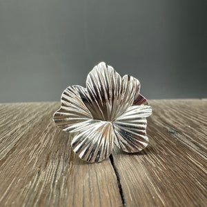 Bloom statement ring - silver