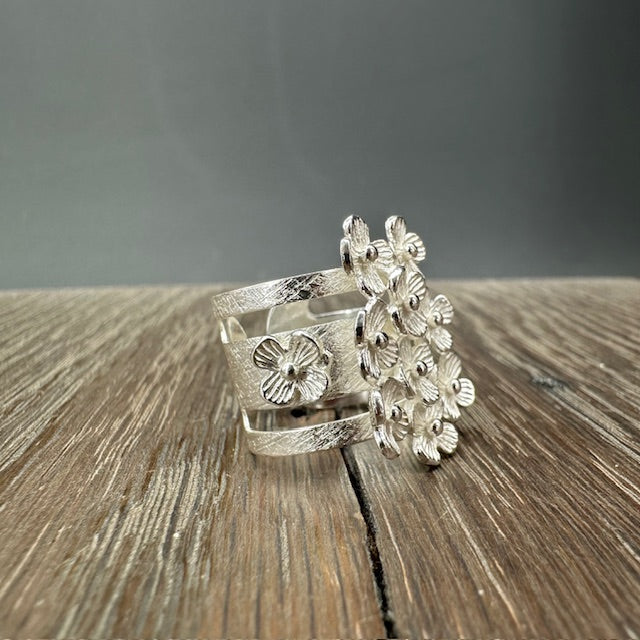 Superbloom cluster ring - gold, silver