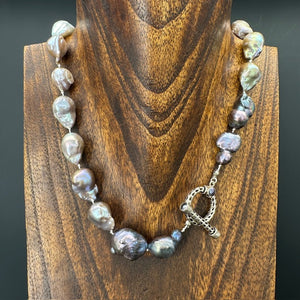 Hand-knotted Ombré Freshwater Pearl toggle Necklace - sterling silver