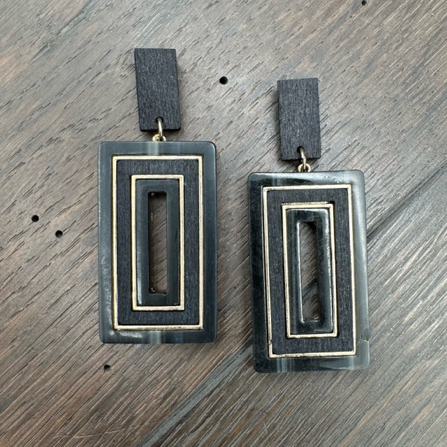 Wood and acetate window earring - gold