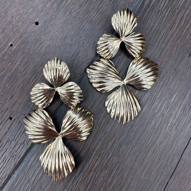 Trillium flower earring - gold, silver - Renee Piatt Collection