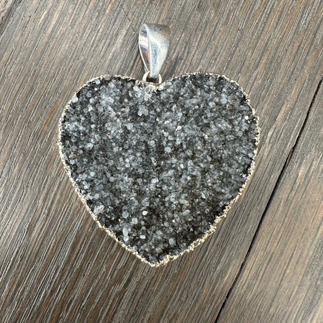 XL Druzy heart "Wrap and Toggle" necklace - silver - Renee Piatt Collection