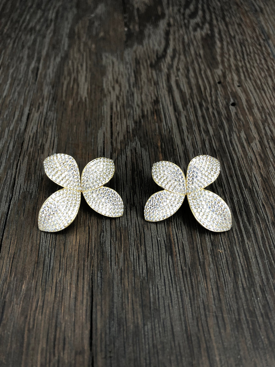 Pavé cz 3d large flower stud earrings