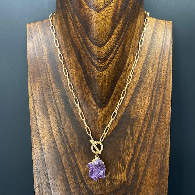 Wrap and toggle amethyst rose necklace - gold