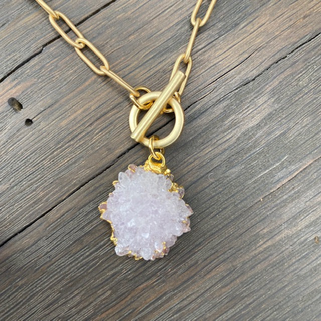 Wrap and toggle amethyst rose necklace - gold