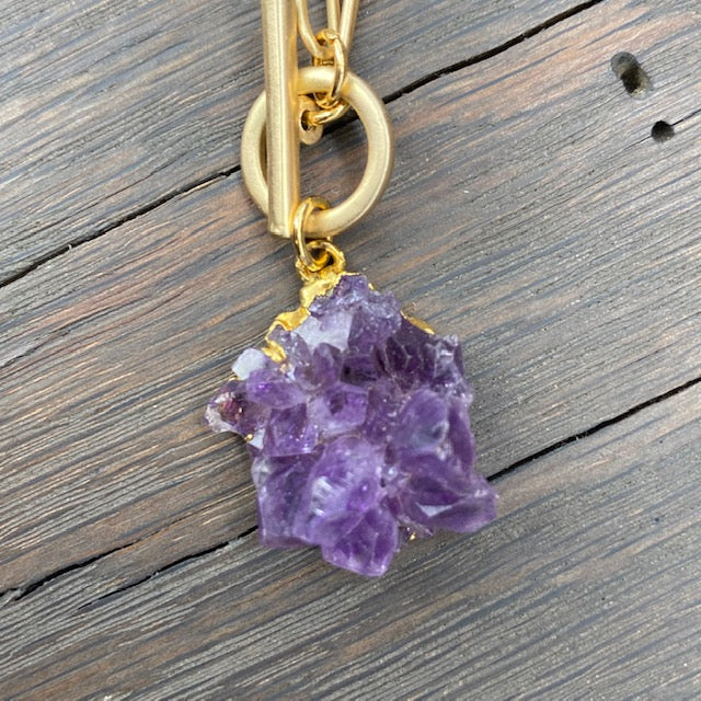 Wrap and toggle amethyst rose necklace - gold