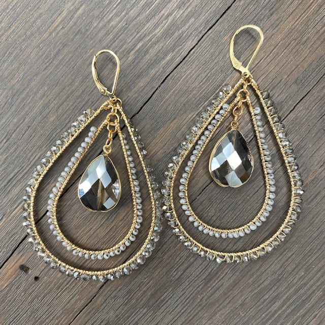Seed bead teardrop earrings - gold