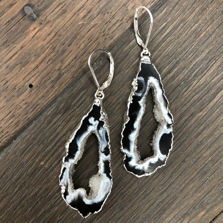 Extra quality oco geode slice earrings - silver