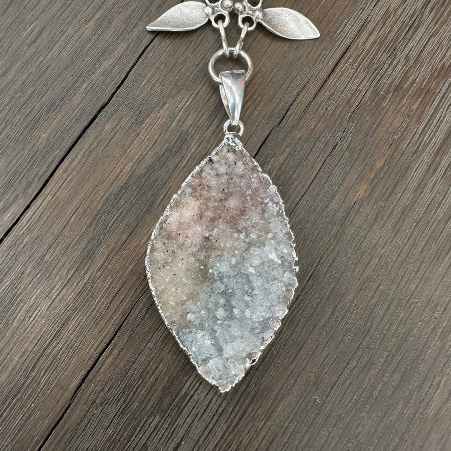 Ombré druzy leaf pendant necklace - silver tone