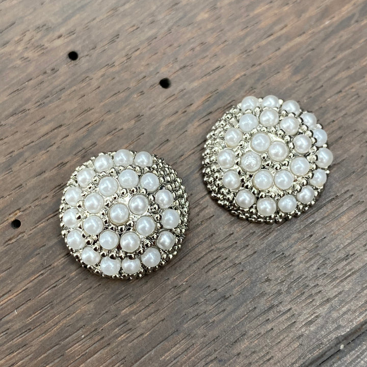 Faux pearl swirl button earring - silver