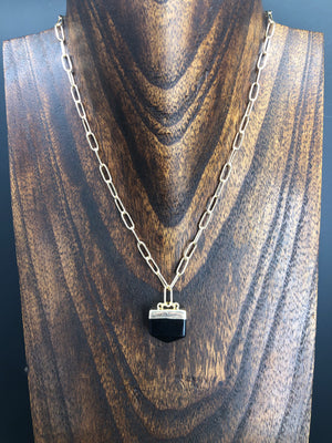 Black onyx quartz chunky pendant necklace